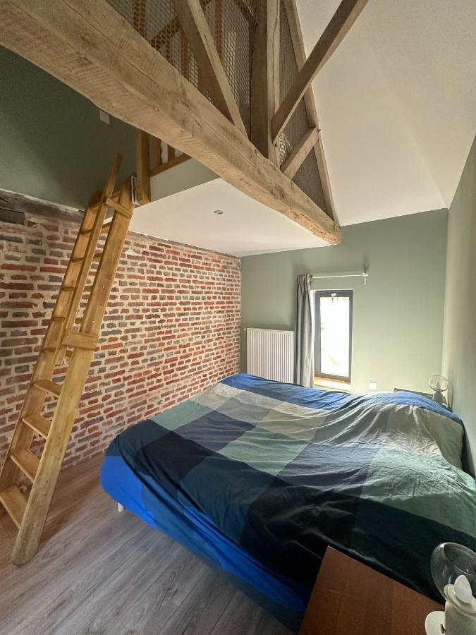 Gite Confortable Au Milieu Des Pres - La Ferme De Montigny Neauphe-Sur-Dive Exteriér fotografie