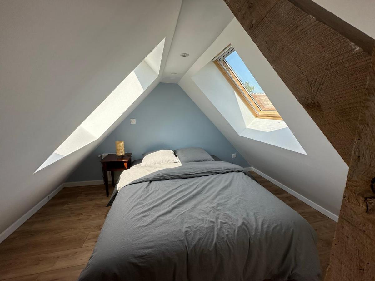 Gite Confortable Au Milieu Des Pres - La Ferme De Montigny Neauphe-Sur-Dive Exteriér fotografie